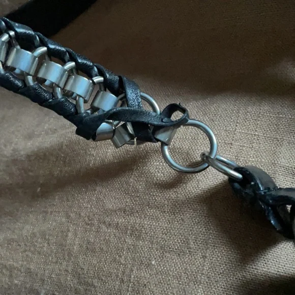 Givenchy genuine leather crossbody bag - Picture 14 of 16